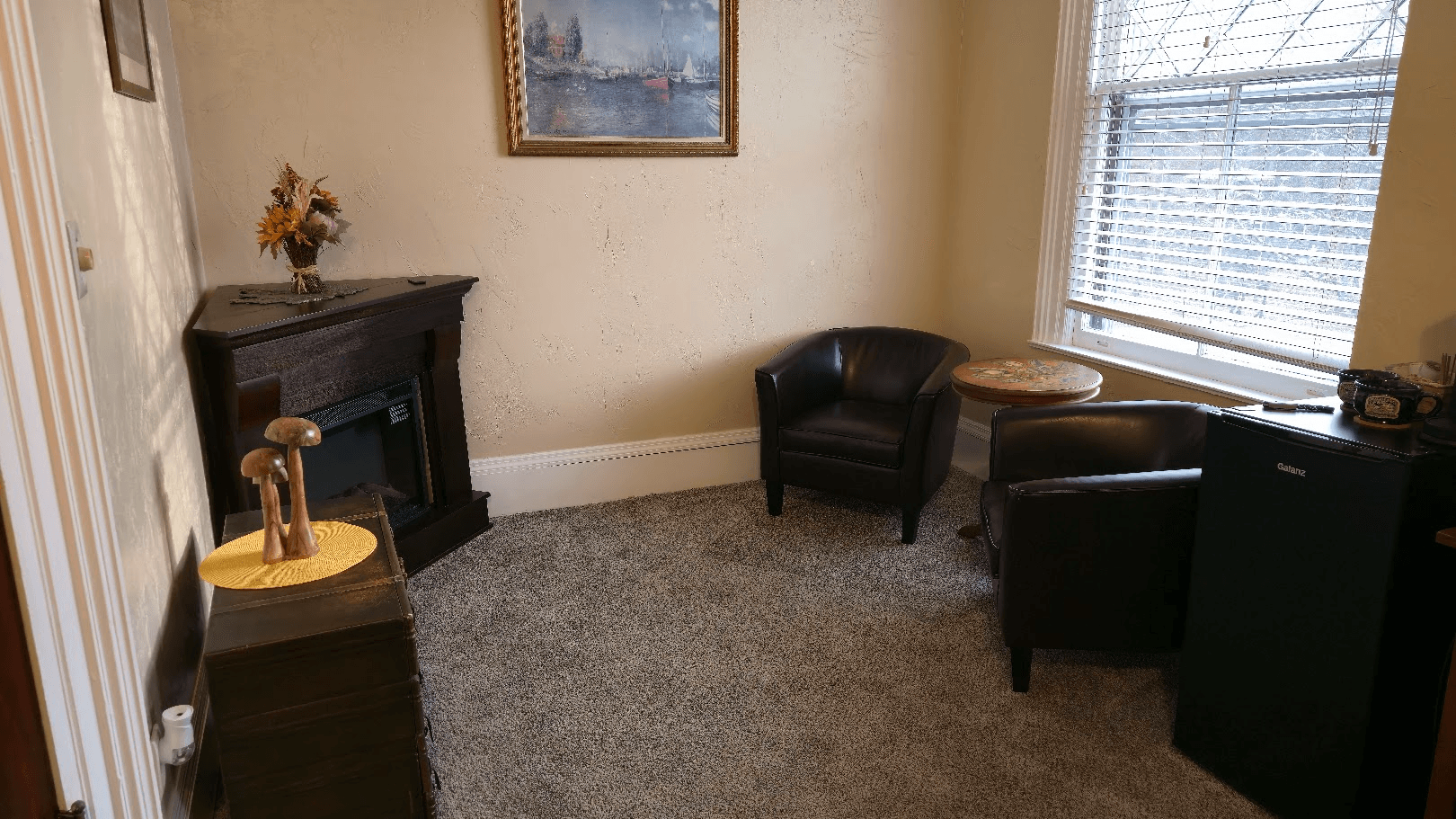 Bronze room fireplace