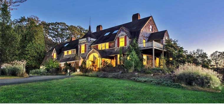 Stylized photo of the Inn at Lake Joseph Stylized photo of the Inn at Lake Joseph